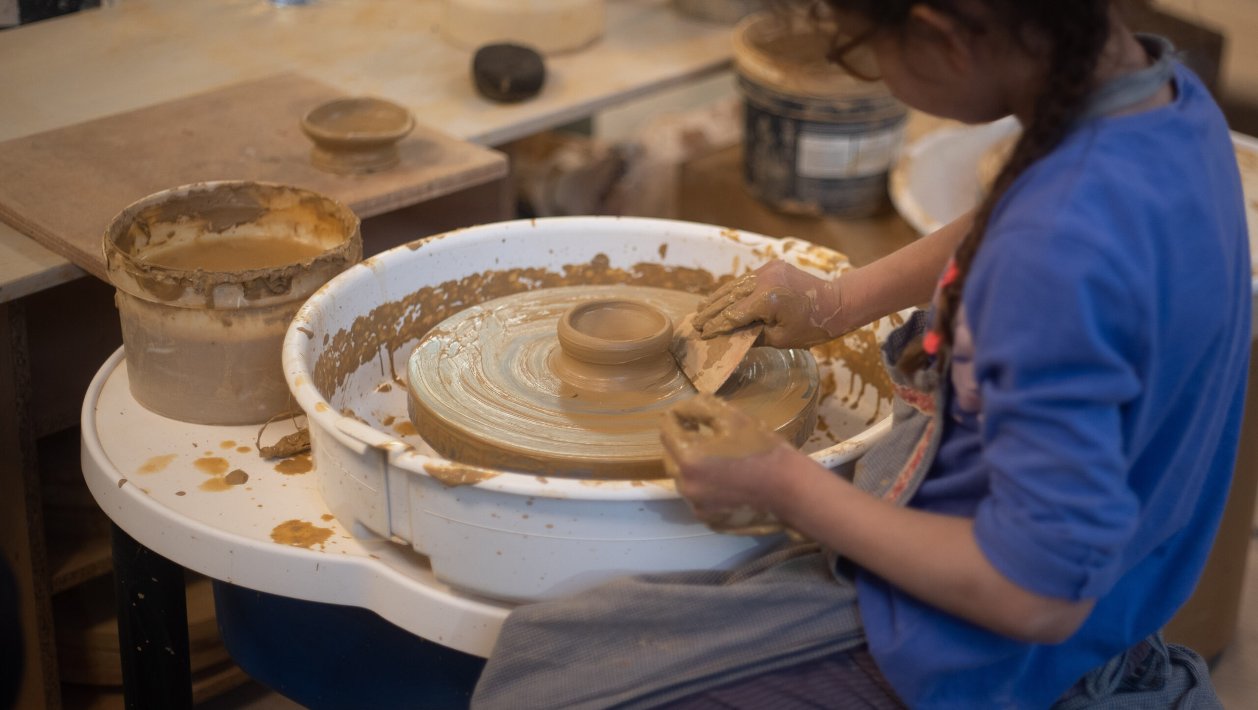 Cours de poterie enfant 4 à 15 ans